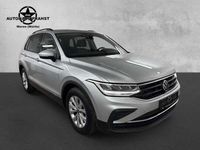 Gebraucht VW Tiguan Life 150 PS (110 kW) 2023 Silber SUV