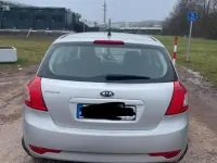 Gebraucht Kia Ceed 109 PS (80 kW) 2009 Silber Kleinwagen
