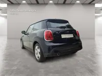 Używany Mini Cooper 136 KM (100 kW) 2023 Czarny Hatchback