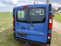 Gebraucht Opel Vivaro 125 PS (91 kW) 2017 Blau Van / Kleinbus