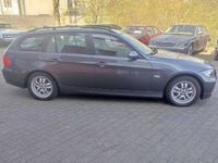 Gebraucht BMW 320 150 PS (110 kW) 2007 Sparkling graphite metallic Kombi
