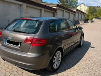 Używany Audi A3 125 KM (91 kW) 2011 Brązowy Hatchback