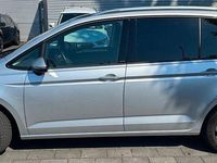 Gebraucht VW Touran Move 150 PS (110 kW) 2024 Silber Van / Kleinbus