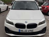 Gebraucht BMW 218 150 PS (110 kW) 2018 Weiß Van / Kleinbus