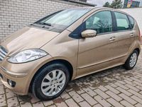 Gebraucht Mercedes A150 95 PS (69 kW) 2005 Gold Kleinwagen