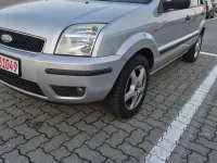 Gebraucht Ford Fusion 90 PS (66 kW) 2004 Silber Kleinwagen