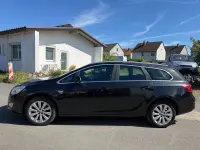Gebraucht Opel Astra Innovation 140 PS (102 kW) 2012 Schwarz Kombi