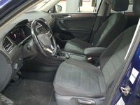 Gebraucht VW Tiguan Allspace Elegance 150 PS (110 kW) 2022 Atlantic blue metallic SUV