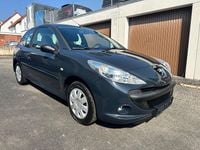 Gebraucht Peugeot 206+ Basis 73 PS (53 kW) 2010 Grau Kleinwagen