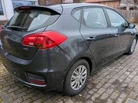 Używany Kia Ceed 136 KM (100 kW) 2016 Andere farben Hatchback