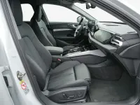 Gebraucht Audi A5 Sport 204 PS (150 kW) 2025 Gletscherweiß metallic Limousine