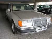 Gebraucht Mercedes E250 90 PS (66 kW) 1991 Gold Limousine