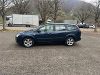 Second-hand Ford Focus 105 CP (77 kW) 2006 Albastru Break