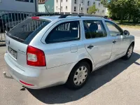 Gebraucht Skoda Octavia Active 105 PS (77 kW) 2012 Silber Kombi