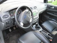 Gebraucht Ford Focus Titanium 136 PS (100 kW) 2005 Silber metallic Kombi