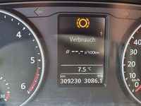 Gebraucht VW Caravelle 150 PS (110 kW) 2016 Blau Van / Kleinbus