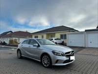 Gebraucht Mercedes A200 Edition 156 PS (114 kW) 2017 Silber Limousine
