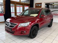 Gebraucht VW Tiguan Team 140 PS (102 kW) 2011 Rot SUV