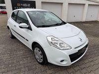 Gebraucht Renault Clio III Expression 75 PS (55 kW) 2010 Weiß Kleinwagen