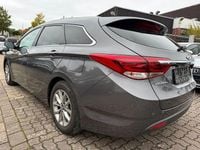 Gebraucht Hyundai i40 Space 136 PS (100 kW) 2019 Grau Limousine