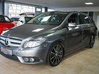 Gebraucht Mercedes B200 156 PS (114 kW) 2014 Grau Van / Kleinbus