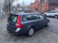 Gebraucht Volvo V70 Kinetic 136 PS (100 kW) 2008 Grau Kombi