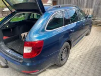 Gebraucht Skoda Superb Active 170 PS (125 kW) 2014 Blau Limousine