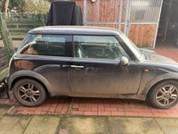 Usado Mini ONE 90 HP (66 kW) 2004 Preto Citadino