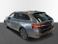 Gebraucht Skoda Superb Style 150 PS (110 kW) 2023 Grau Kombi