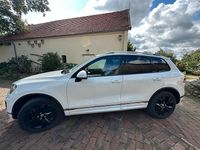 Gebraucht VW Touareg 204 PS (150 kW) 2015 Weiß SUV