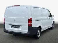 Gebraucht Mercedes Vito 102 PS (75 kW) 2022 Weiß Van