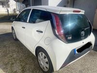 Gebraucht Toyota Aygo X-cite 69 PS (50 kW) 2017 Weiß Kleinwagen