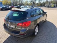 Gebraucht Opel Astra 160 PS (117 kW) 2011 Grau Kombi