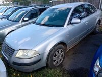 Usata VW Passat 115 CV (84 kW) 2000 Argento Berlina