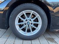 Gebraucht BMW 318 Advantage 150 PS (110 kW) 2021 Saphirschwarz metallic Kombi