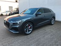 Gebraucht Audi Q8 S-Line 286 PS (210 kW) 2019 Grau metallic SUV