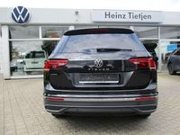 Gebraucht VW Tiguan Allspace Life 150 PS (110 kW) 2024 Schwarz SUV