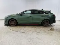 Gebraucht Kia ProCeed GT 204 PS (150 kW) 2023 (exg) experience green met. Kombi