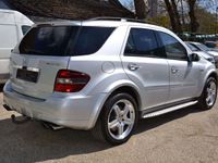 gebraucht Mercedes ML63 AMG AMG 4Matic Styling Packet 1 Automatic TV++ aus. 2.Hand