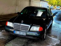 Gebraucht Mercedes C180 122 PS (89 kW) 1999 Schwarz Limousine