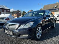 Gebraucht Mercedes E200 136 PS (100 kW) 2010 Tansanitblau  metalliclack Limousine