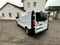 Gebraucht Renault Trafic 121 PS (88 kW) 2019 Weiß Van / Kleinbus