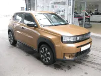Neu Fiat Grande Panda Icon 110 PS (80 kW) 2026 Luna bronze Kleinwagen