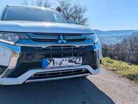 Gebraucht Mitsubishi Outlander 203 PS (149 kW) 2017 Weiß SUV