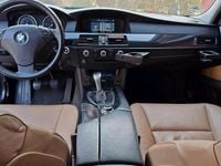 Gebraucht BMW 520 177 PS (130 kW) 2010 Schwarz Kombi