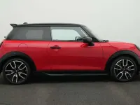 Używany Mini John Cooper Works 156 KM (114 kW) 2025 Czerwony Hatchback