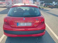 Gebraucht Peugeot 207 74 PS (54 kW) 2009 Rot Kleinwagen