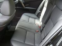 Gebraucht BMW 523 241 PS (177 kW) 2006 Schwarz metallic Kombi