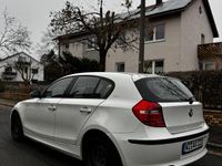 Gebraucht BMW 118 150 PS (110 kW) 2007 Weiß Kleinwagen