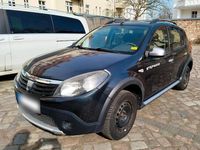 Gebraucht Dacia Sandero Stepway 85 PS (62 kW) 2012 Grau Kleinwagen